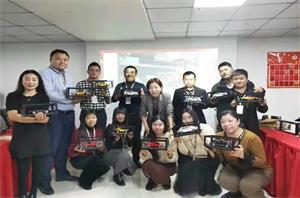 常懷感動之情,常為感恩而行